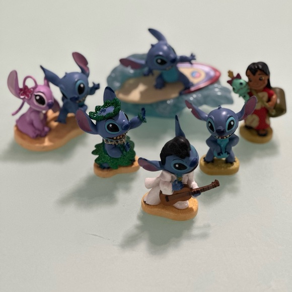 Disney Other - Stitch and Friends Playset - Blue and Purple